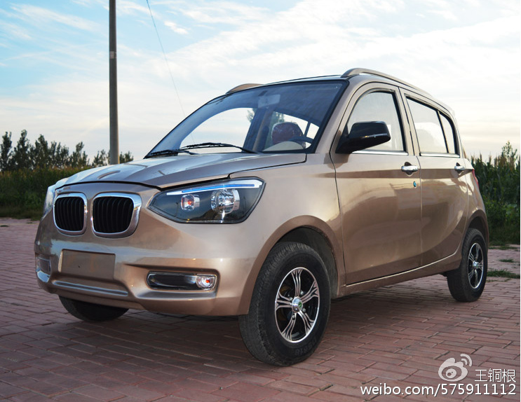 同樣是要啥沒啥的電動車，但這輛是四門五座，只賣1萬5